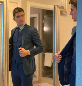 Meet your Posher, Jonathan